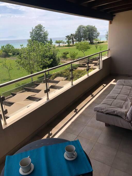 Tristan Beachfront House Hébergement de vacances Flogita