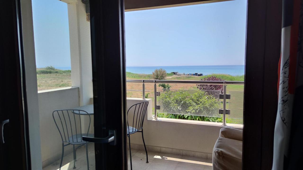 Tristan Beachfront House Флогита